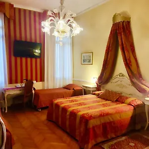 Mezzo Pozzo ** Velence