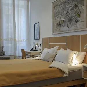 https://roma-vespahouse.it-romehotels.com